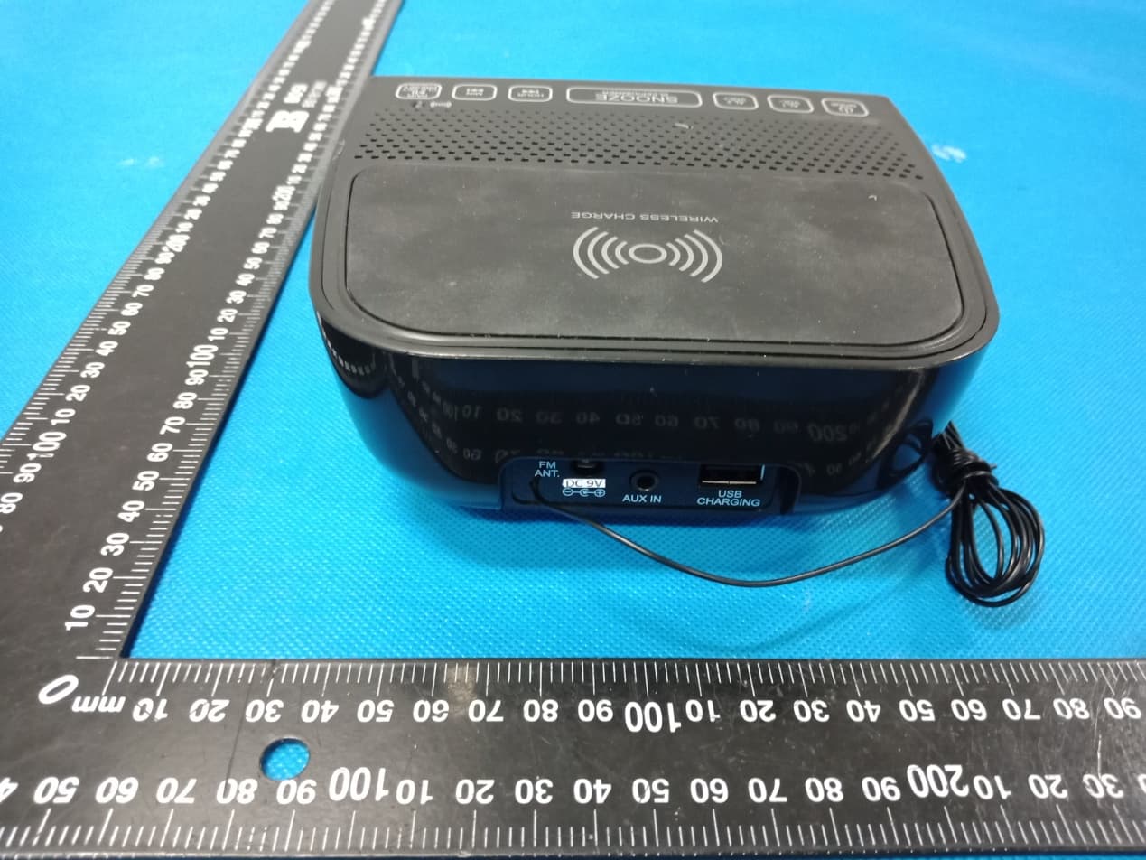 Wireless charging player - FCC ID 2AOW9-YW-017 - NET PROFIT GLOBAL COMPANY LIMITED (4)