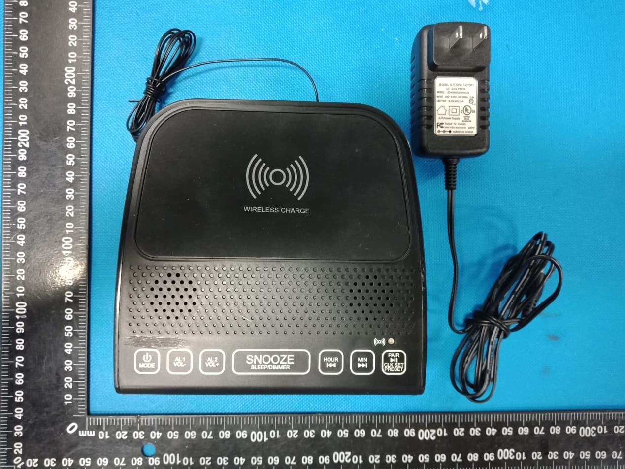 Wireless charging player - FCC ID 2AOW9-YW-017 - NET PROFIT GLOBAL COMPANY LIMITED