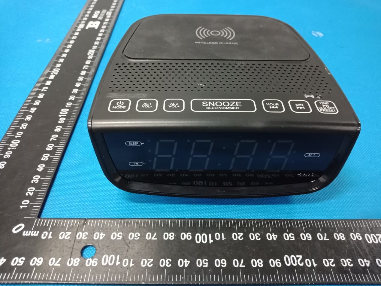 Wireless charging player - FCC ID 2AOW9-YW-017 - NET PROFIT GLOBAL COMPANY LIMITED (3)