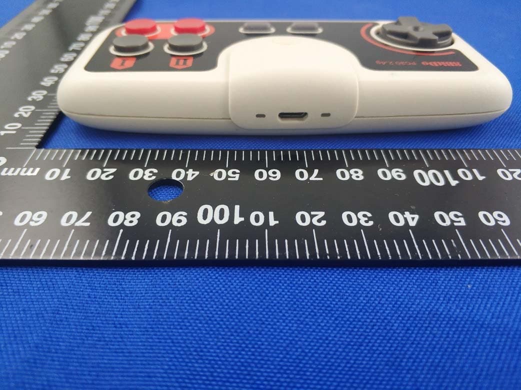8BitDo PCE 2.4g wireless gamepad - FCC ID 2AOWF-24GPCE - SHENZHEN 8BITDO TECH CO., LTD. (5)