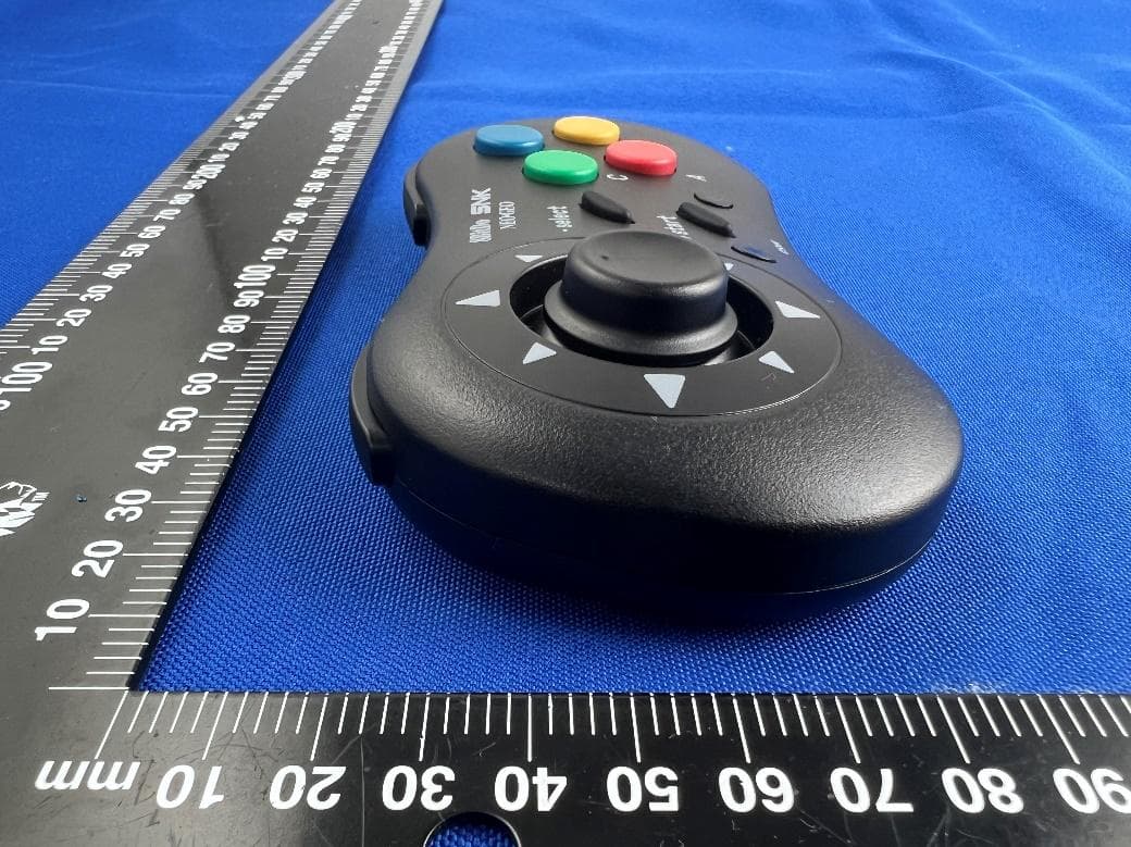 8BitDo NEOGEO Wireless Controller - FCC ID 2AOWF-NG30 - SHENZHEN 8BITDO TECH CO., LTD. (4)