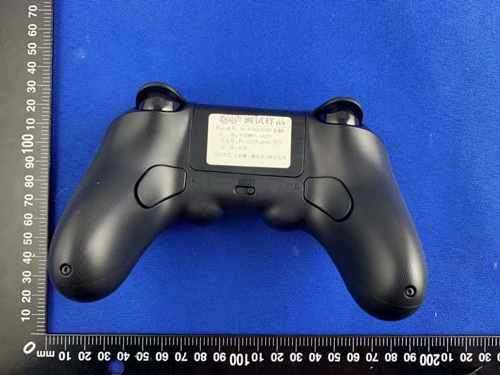 8BitDo Pro 2 Bluetooth gamepad - FCC ID 2AOWF-PRO2 - SHENZHEN 8BITDO TECH CO., LTD. (2)