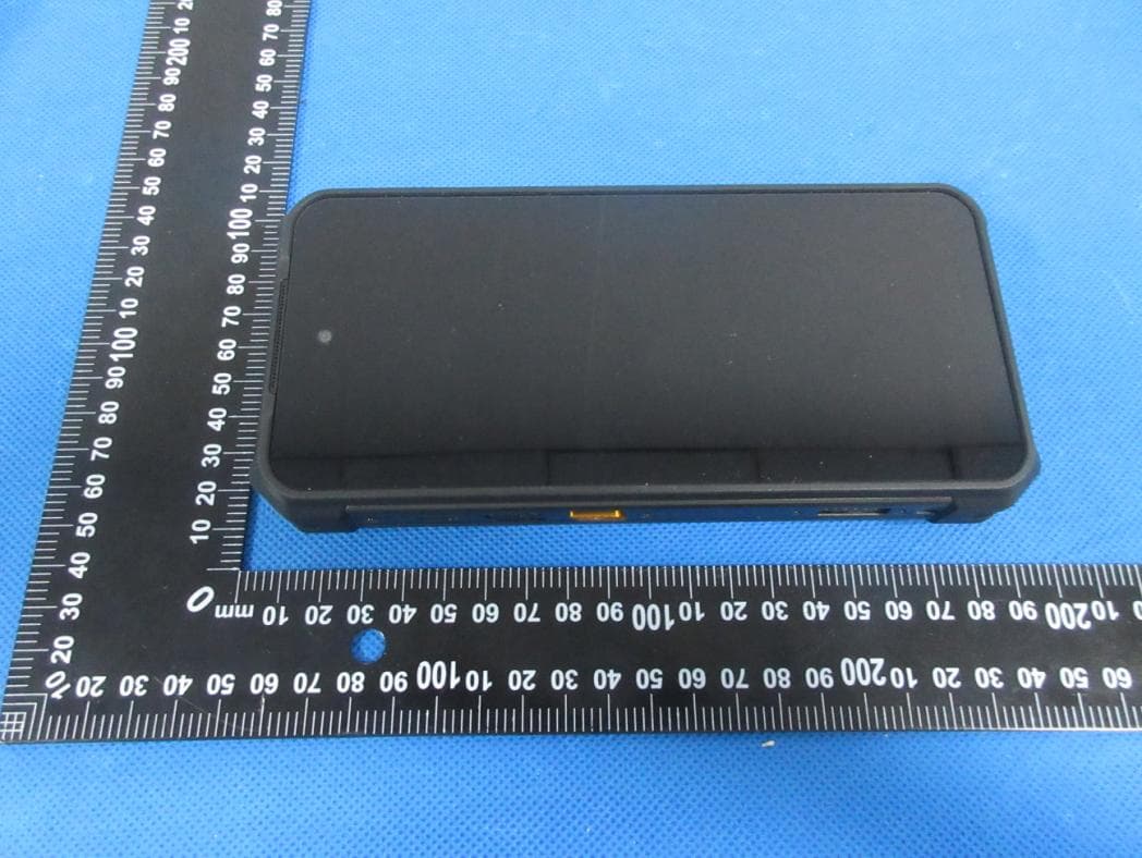 Mobile Phone - FCC ID 2AOWK-3116 - Shenzhen Gotron Electronic CO.,LTD. (3)