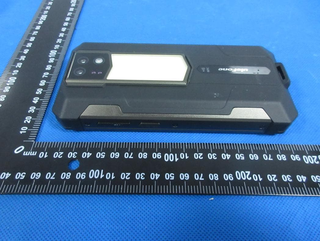 Mobile Phone - FCC ID 2AOWK-3116 - Shenzhen Gotron Electronic CO.,LTD. (5)