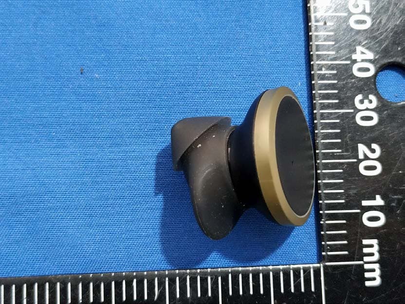 SwitchBuds - FCC ID 2AOXY-BH505A-1 - Shenzhen Qianhai Patuoxun Network & Technology co.,ltd (2)