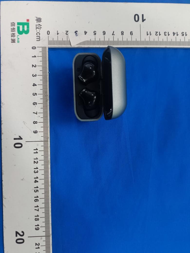 Bluetooth headset - FCC ID 2AOZMYYK-Q30 - Shenzhen KingAnDa Technology Development Co., Ltd. (4)