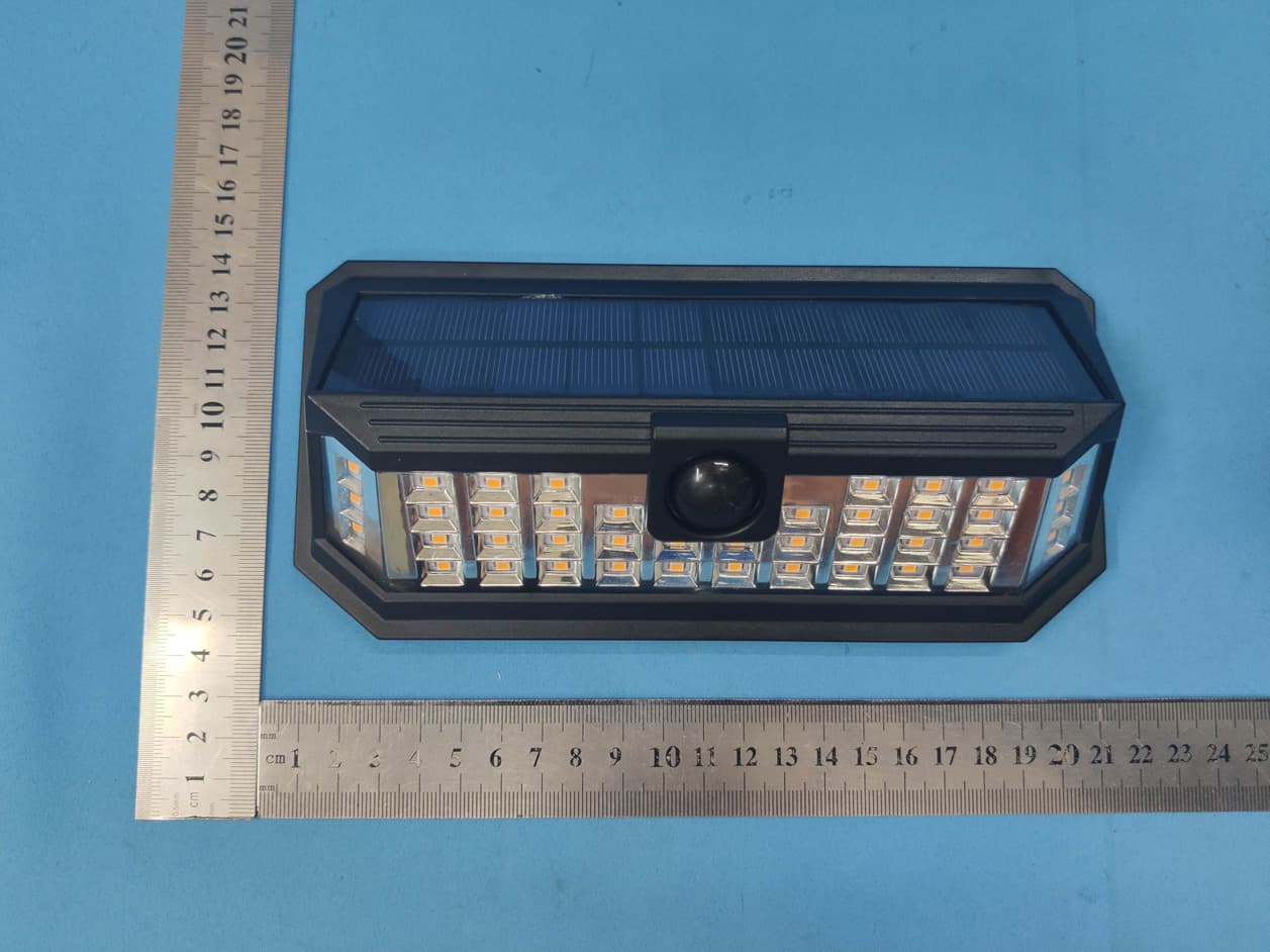 Solar LED Light - FCC ID 2AP35-SR51FB22C - INTERNATIONAL DEVELOPMENT COMPANY