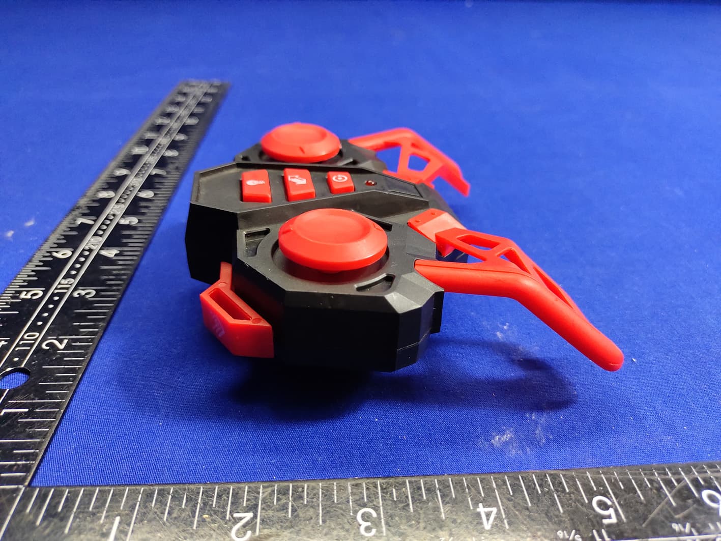 Alloy Spider Car - FCC ID 2AP5E-JYS2900 - Shantou Jinyishuo Toy Co.,ltd (2)