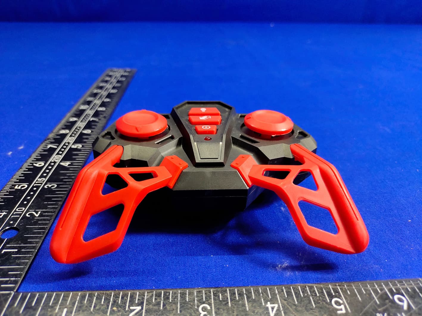 Alloy Spider Car - FCC ID 2AP5E-JYS2900 - Shantou Jinyishuo Toy Co.,ltd (4)