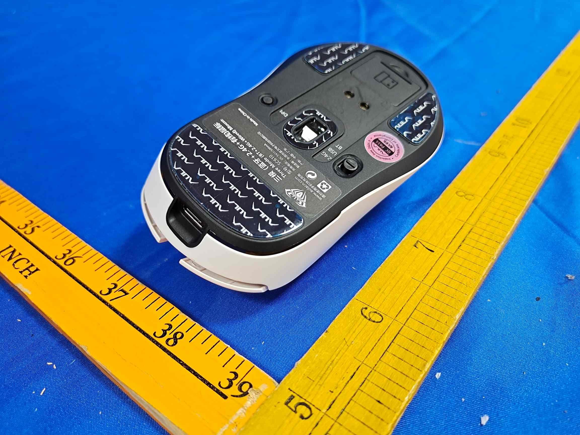 Wireless mouse - FCC ID 2AP63-SC610 - SHENZHEN SUOAI ELECTRONICS TECHNOLOGY CO.,LTD (3)