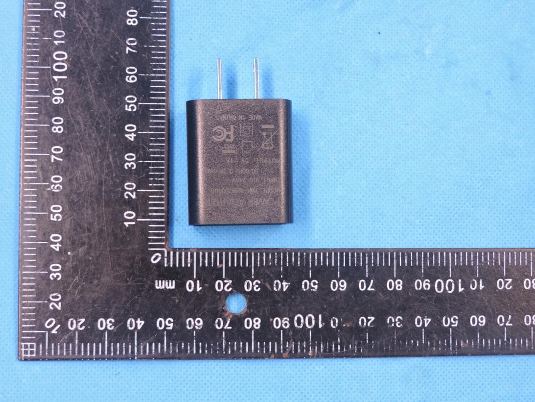 4G SMARTPHONE - FCC ID 2AP7LMOX - Whoop International Trading Limited (3)