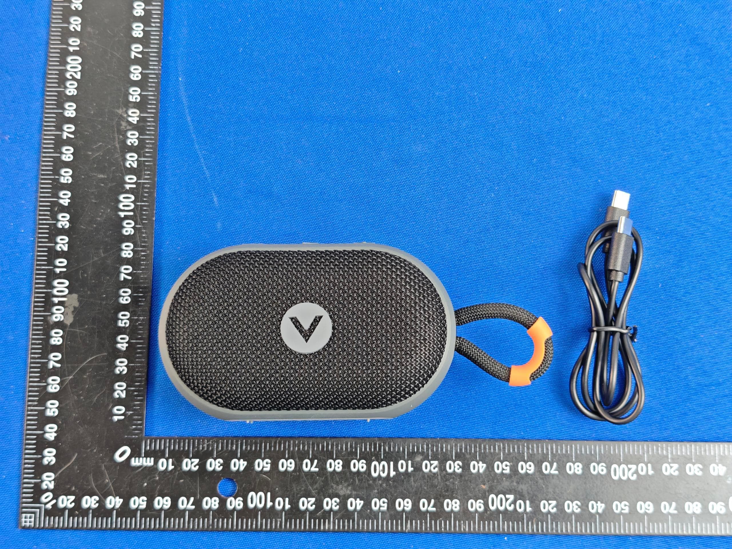 Bluetooth Speaker - FCC ID 2AP7W-901797 - VisionTek Products, LLC (2)