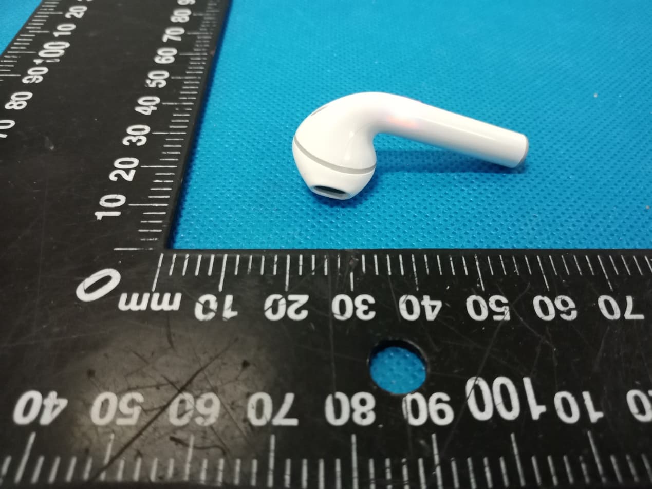 Ture Wireless Earbuds - FCC ID 2AP8A-2BMTW0220 - Shenzhen D-fast Technology Co.LTD (4)