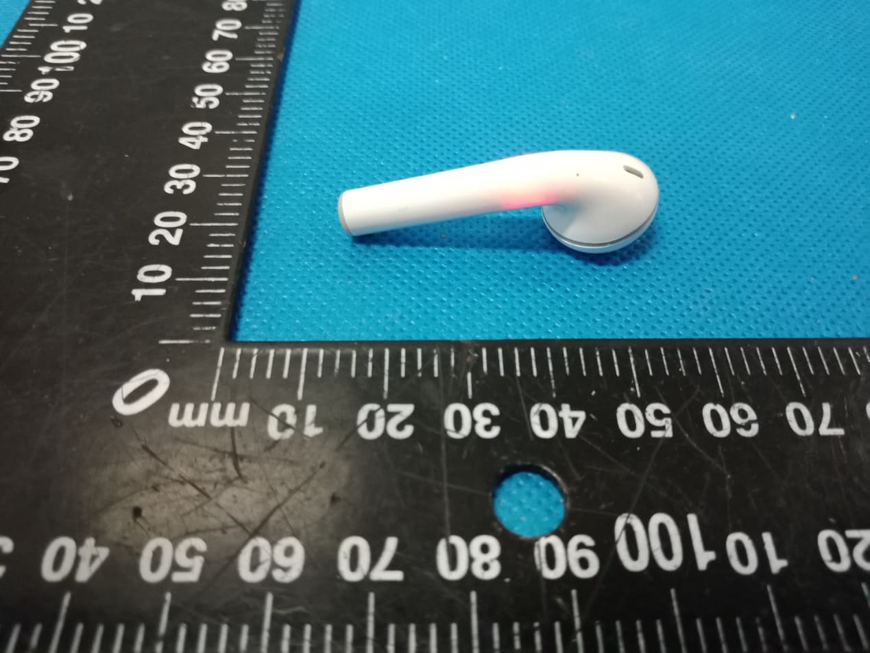 Ture Wireless Earbuds - FCC ID 2AP8A-2BMTW0220 - Shenzhen D-fast Technology Co.LTD (5)
