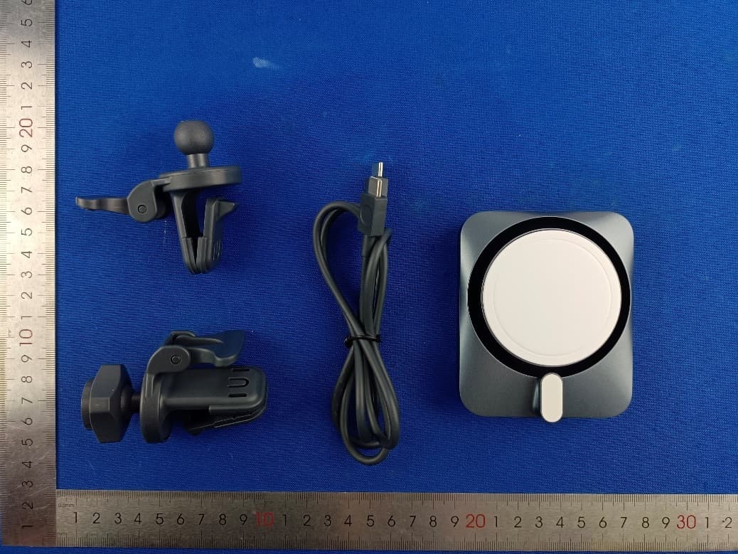 ESR 15W Car Charger with MagSafe + CryoBoost - FCC ID 2APEW-2B513 - Electronic Silk Road (Shenzhen) Tech Co., Ltd