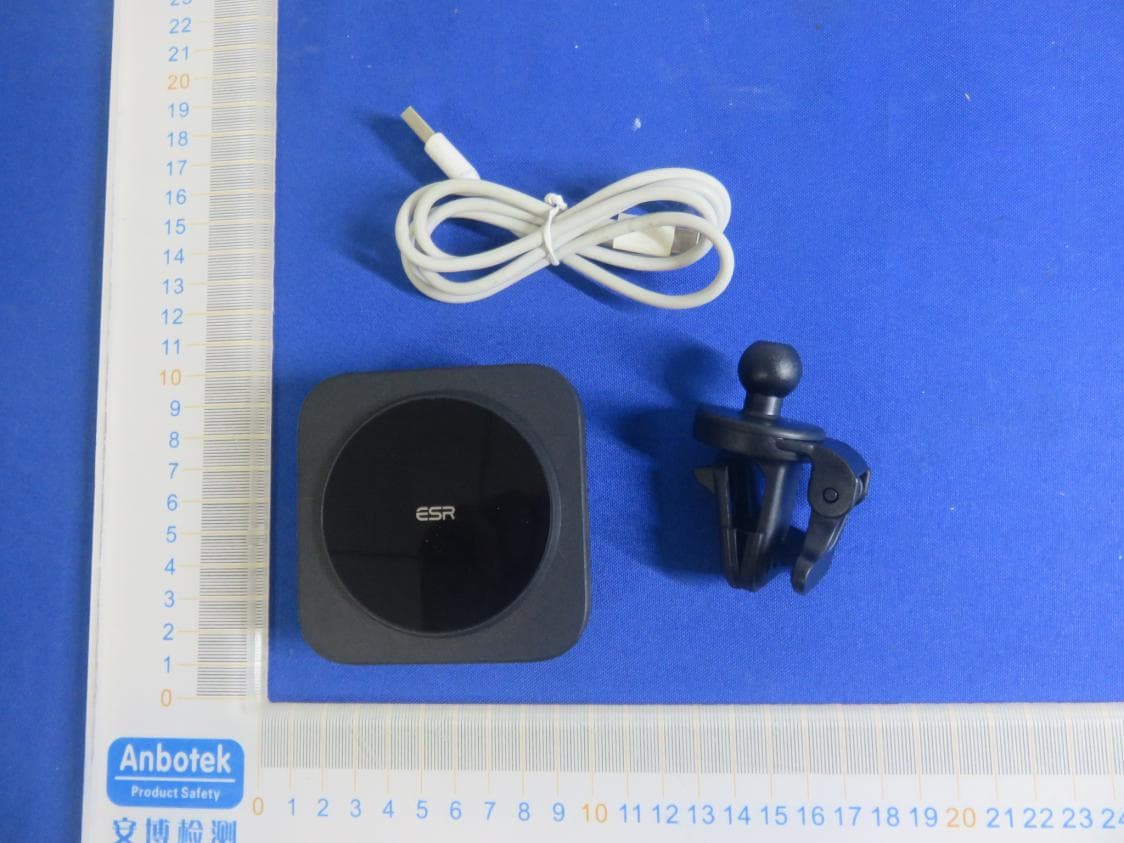 ESR HaloLock Magnetic Wireless Car Charger - FCC ID 2APEW-2C502 - Electronic Silk Road (Shenzhen) Tech Co., Ltd (3)