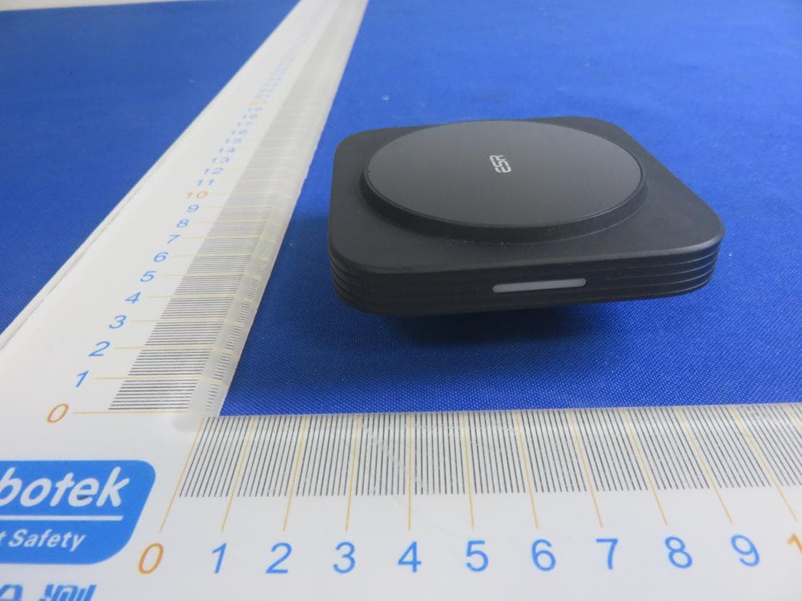 ESR HaloLock Magnetic Wireless Car Charger - FCC ID 2APEW-2C502 - Electronic Silk Road (Shenzhen) Tech Co., Ltd (4)