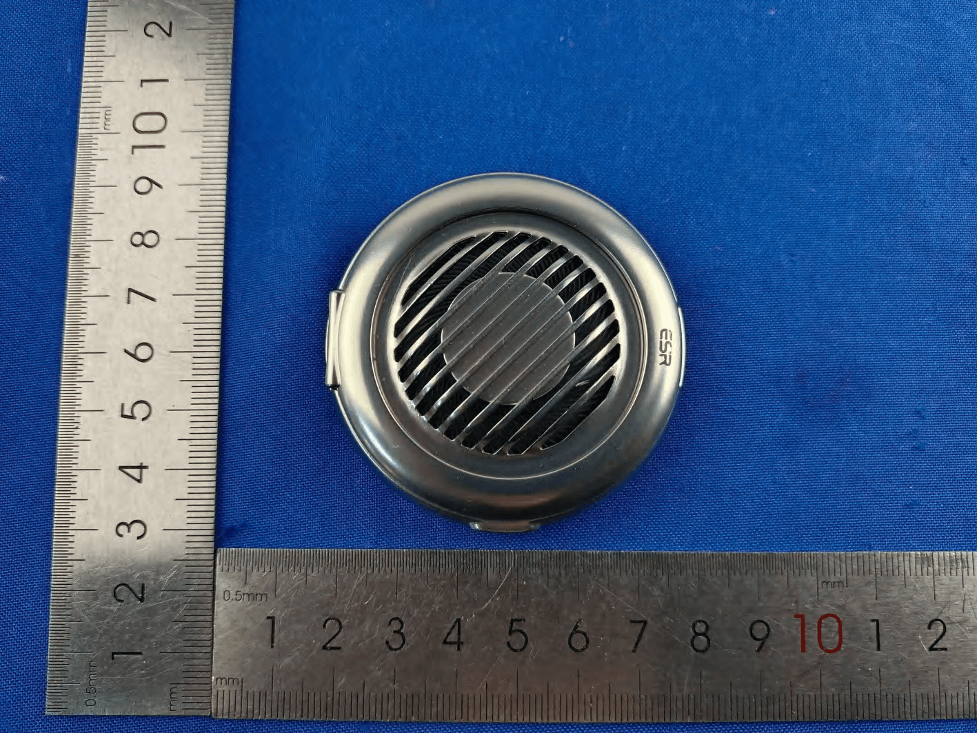 ESR Magnetic Charging Pad - FCC ID 2APEW-2C589 - Electronic Silk Road (Shenzhen) Tech Co., Ltd (2)