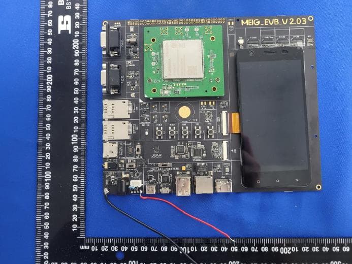 Smart Module with GSM, WCDMA, LTE, Bluetooth and WiFi - FCC ID 2APJ4-SLM500SA - MeiG Smart Technology Co., Ltd (3)