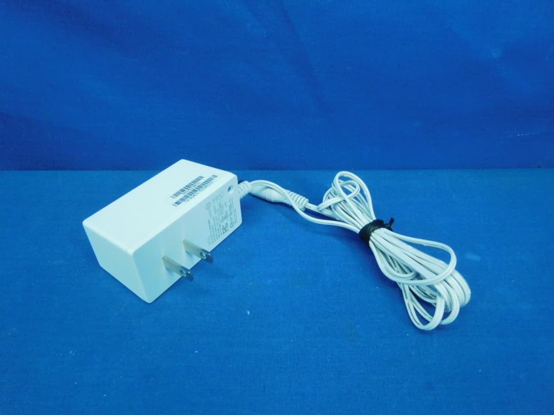 Arlo Pro 3 SmartHub - FCC ID 2APLE18300404 - Arlo Technologies, Inc. (4)