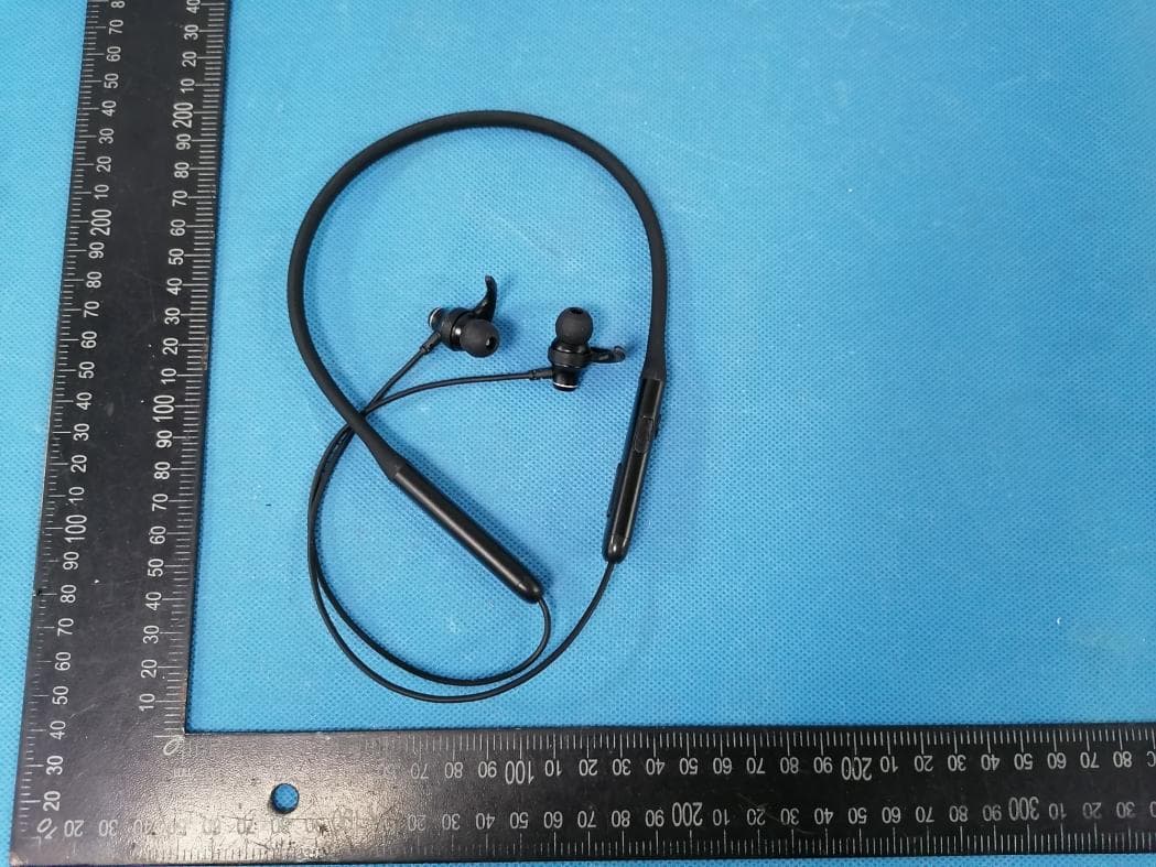 Bluetooth headset - FCC ID 2APMJ-FITBUDS1 - Shenzhen DOKE Electronic Co., Ltd (3)