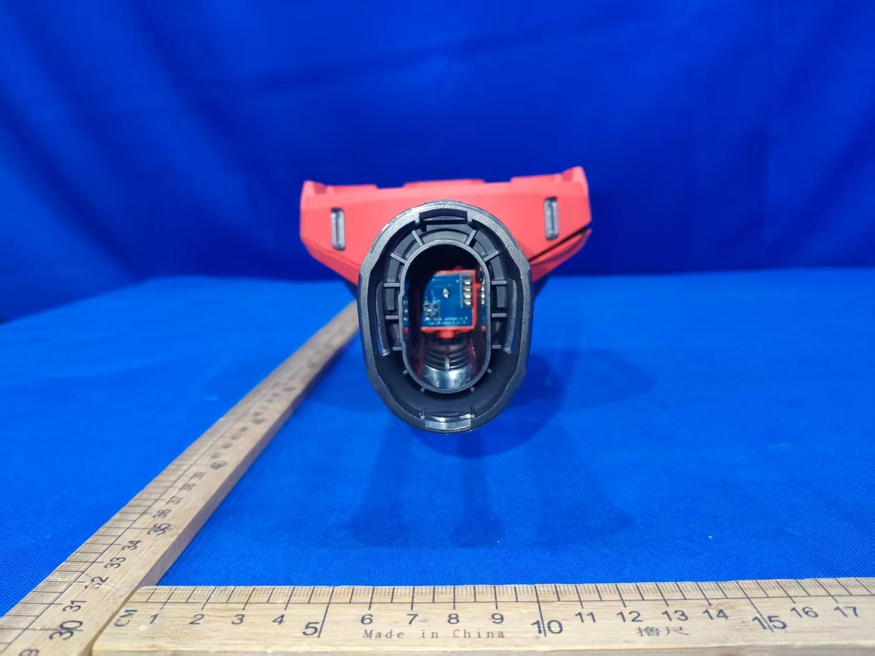 Professional Thermal Imager - FCC ID 2APMK-7601218H - UNI-TREND TECHNOLOGY (CHINA) CO., LTD.