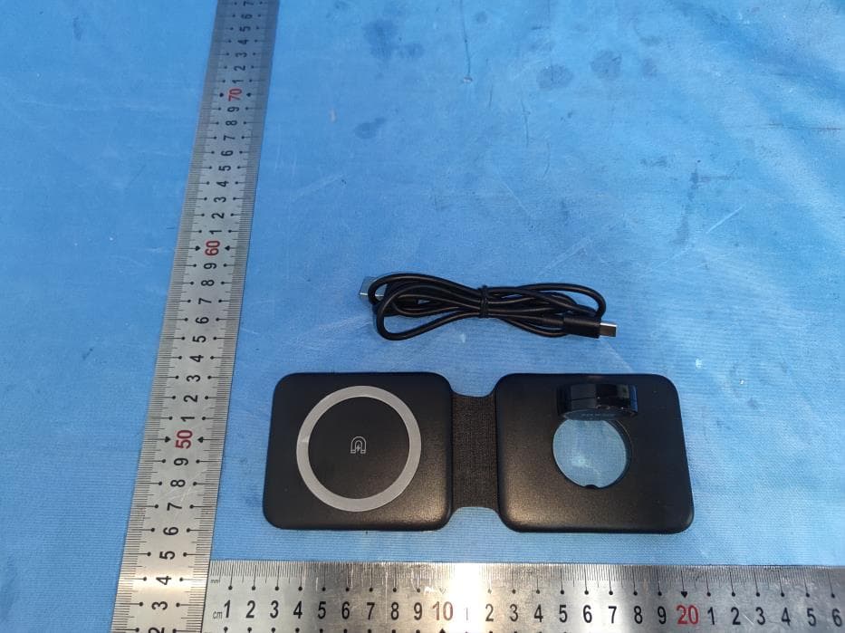 3-in-1 Wireless Charger - FCC ID 2APQD-F15 - Shenzhen Aodehong Electronic Technology Co.,Ltd (3)