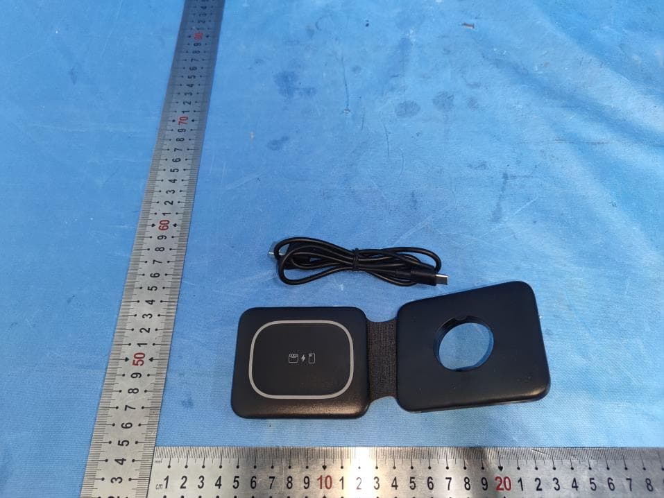 3-in-1 Wireless Charger - FCC ID 2APQD-F15 - Shenzhen Aodehong Electronic Technology Co.,Ltd (2)
