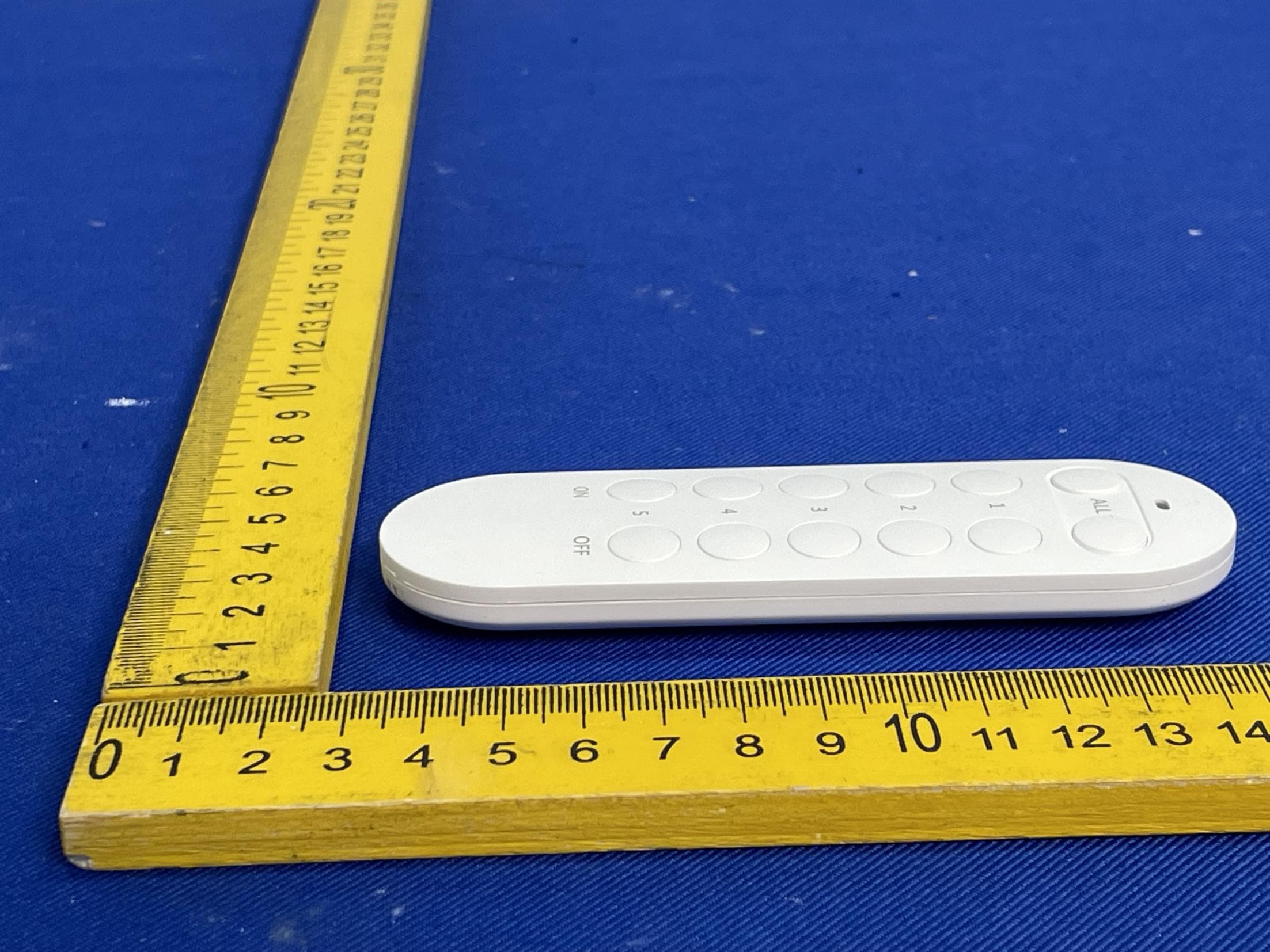 Remote Control - FCC ID 2APQK-RCR002 - Shenzhen Core lmage Co.,LTD (2)