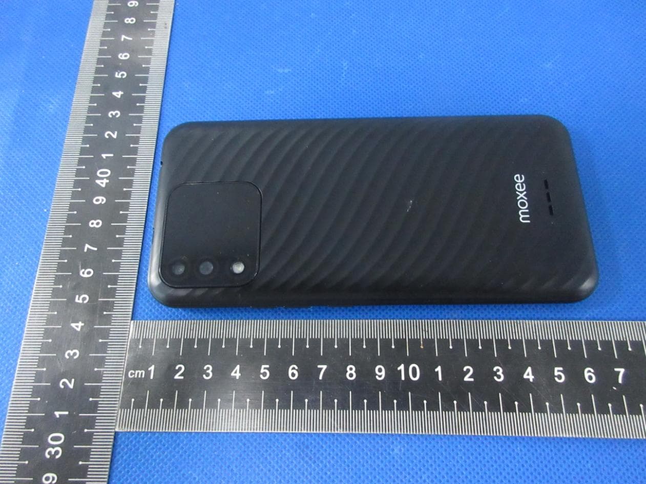 Moxee m2303 - FCC ID 2APQU-M2303 - KonnectONE, Inc. (3)
