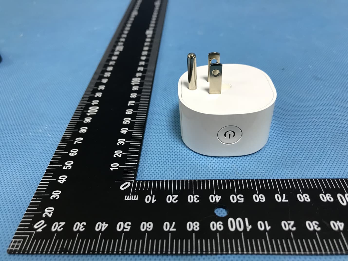 Smart Plug - FCC ID 2APQV-BHP120 - Brilliant Home Technology Inc (3)