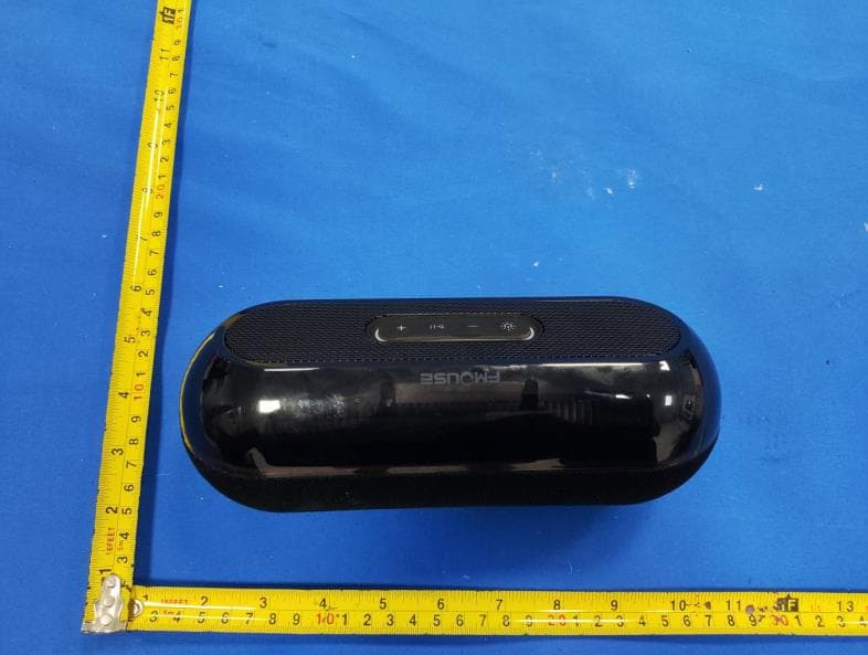 Bluetooth speaker - FCC ID 2APTQ-S100 - Shenzhen Junsida Electronic Technology Co.,Ltd. (2)