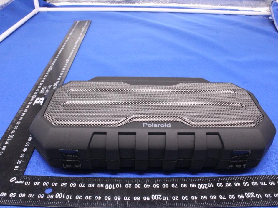 Bluetooth Speaker - FCC ID 2APU8CQL1732-B - Conquer Industry Co., Ltd (3)