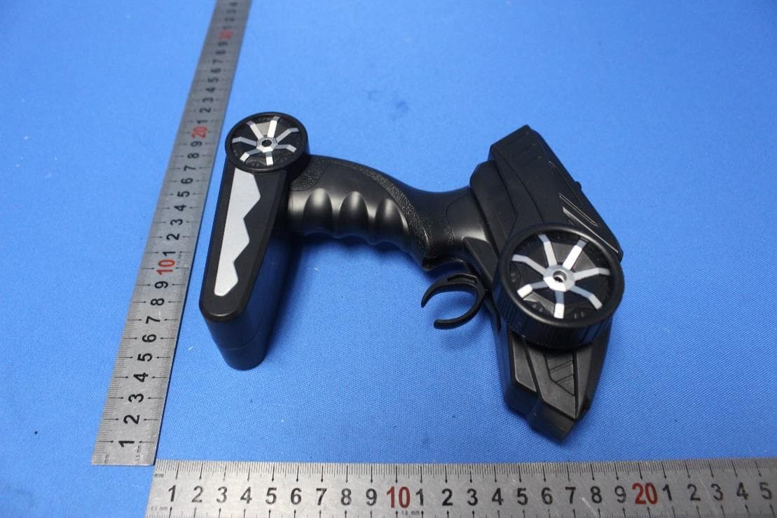 REMOTE CONTROL CAR SERIES - FCC ID 2APVY866-1012141816 - SHANTOU CITY CHENGHAI JINGWEI INDUSTRIAL, CO., LTD. (2)