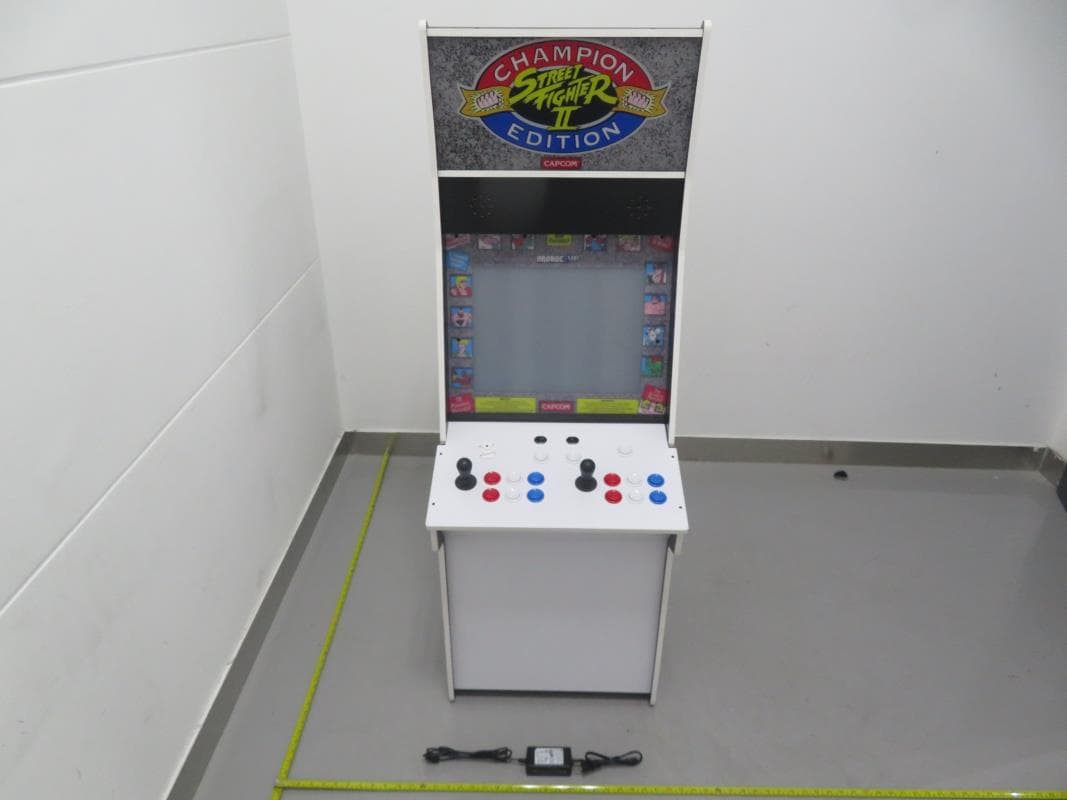 Street Fighter II Big Blue - FCC ID 2APXHSFBB - WF TASTEMAKERS TRADING LIMITED (2)