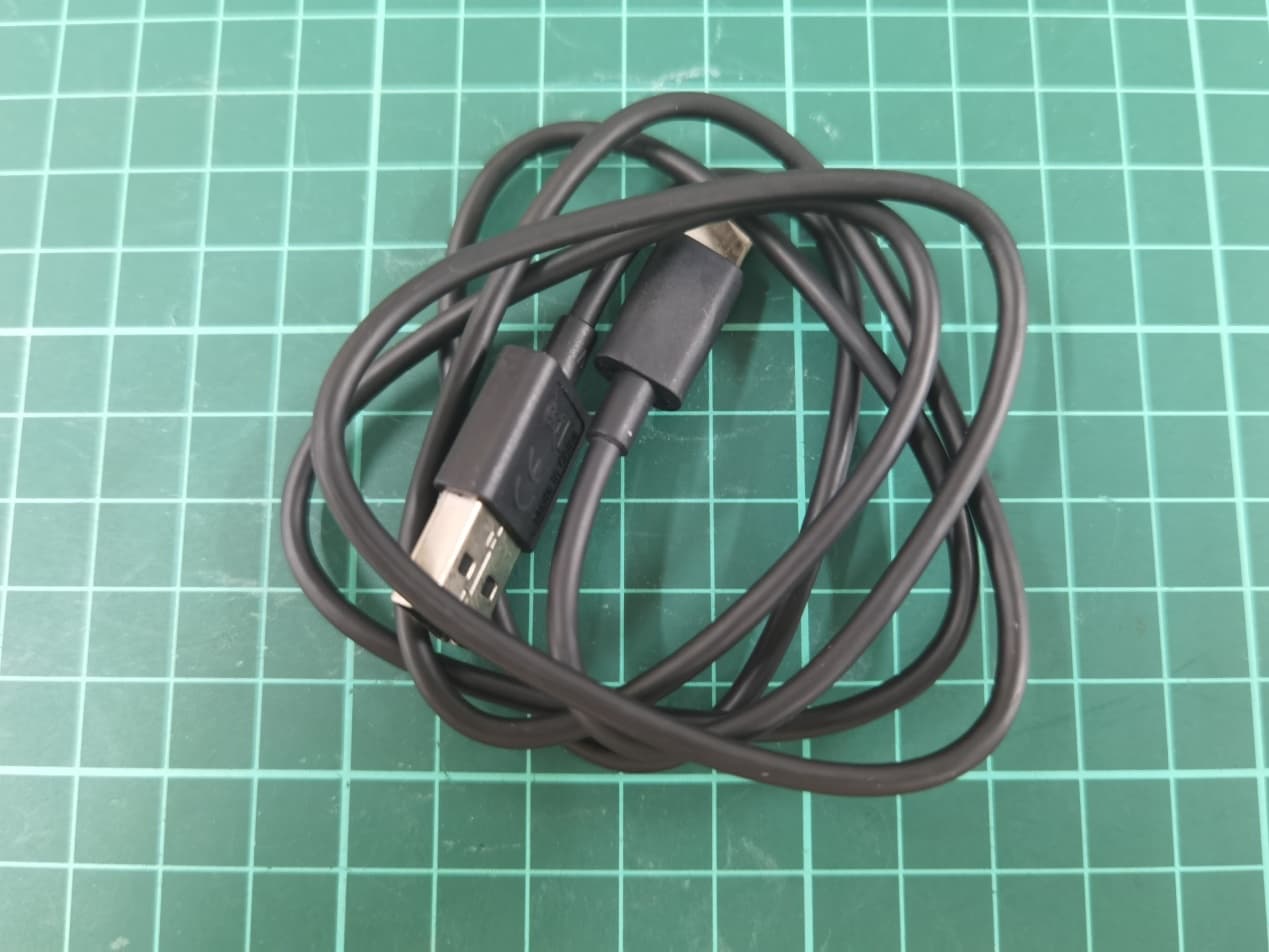 Multi-band WCDMA/LTE MIFI with WLAN - FCC ID 2APXW-CT2MHS01 - Wingtech Group (Hong Kong) Limited (4)