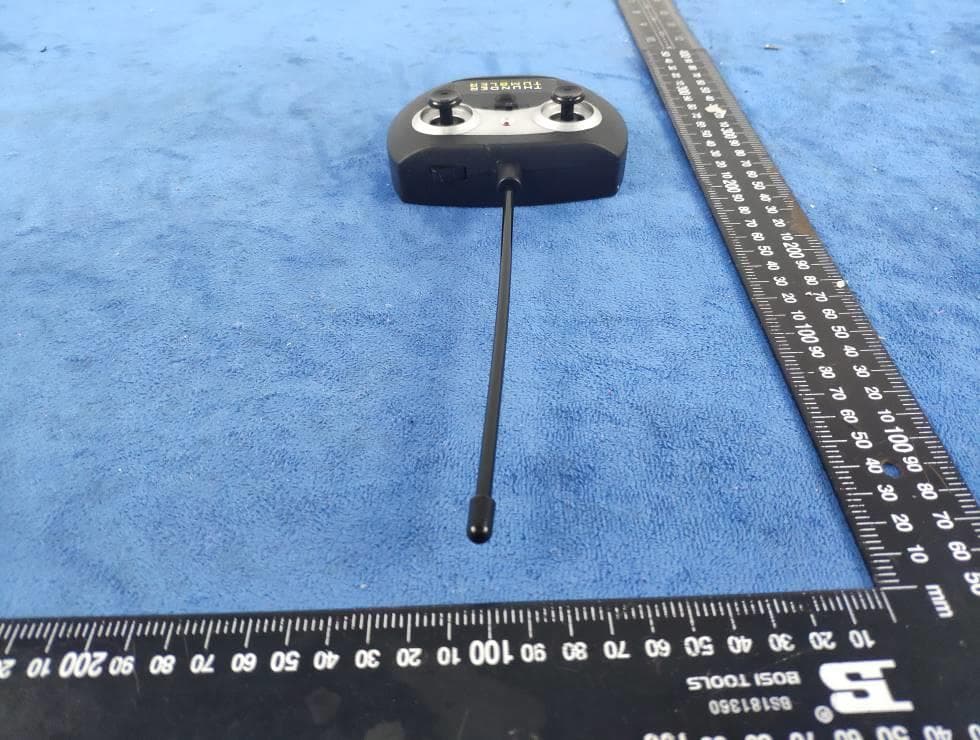 Toy RC Monster Spinning Car - FCC ID 2APYEHB2020A27 - Huabo Smart Living Technology Co.,Ltd. (3)