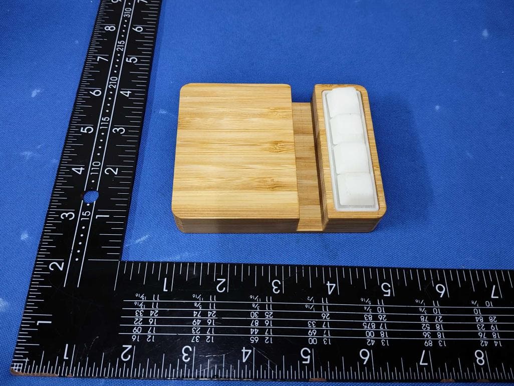 WIRELESS CHARGER & PHONE HOLDER - FCC ID 2APYY-AB0120 - LEADER PREMIUMS LIMITED