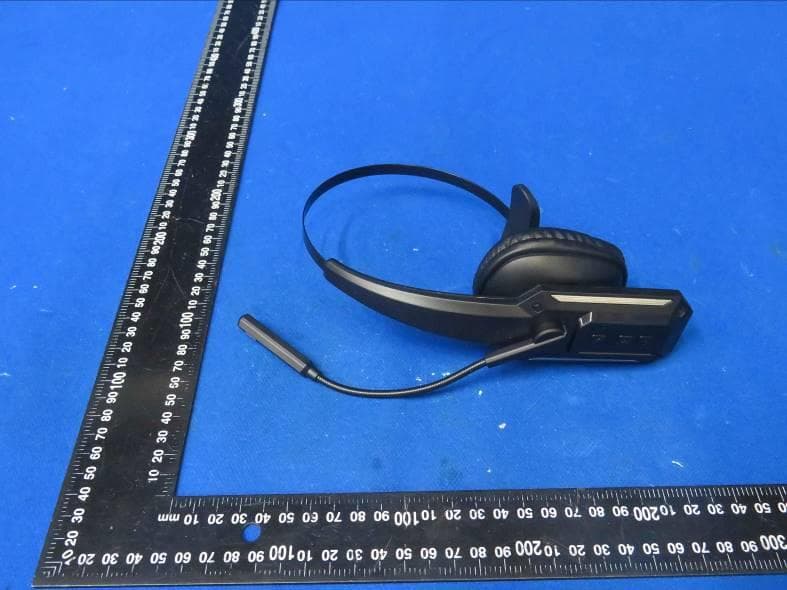 Bluetooth headset - FCC ID 2APZE-A18 - Shenzhen FuShiKe Electronic Co., Ltd (5)