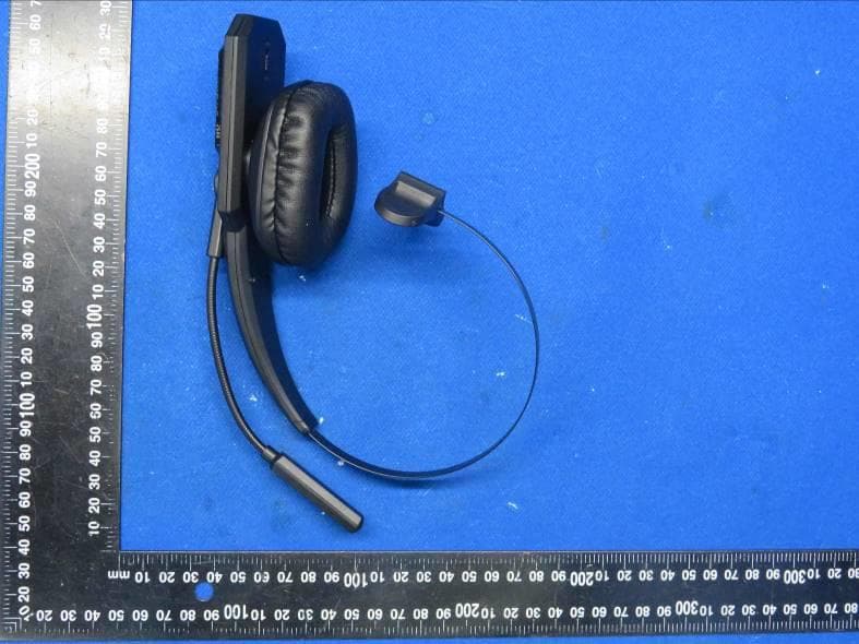 Bluetooth headset - FCC ID 2APZE-A18 - Shenzhen FuShiKe Electronic Co., Ltd