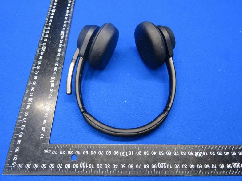 Bluetooth headset - FCC ID 2APZE-F400 - Shenzhen FuShiKe Electronic Co., Ltd (3)
