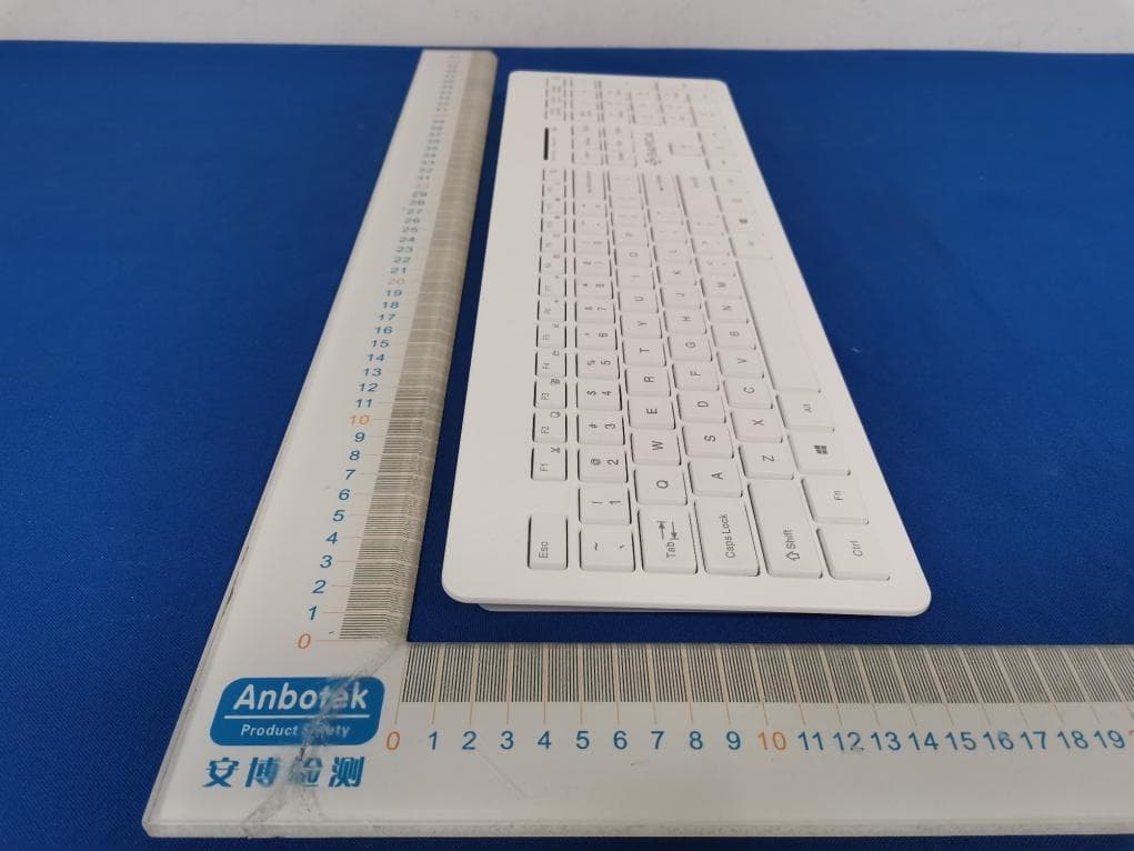 Mute 2.4G wireless keyboard - FCC ID 2APZY-K56 - Dongguan Weiji Electronic Technology Co., Ltd. (2)