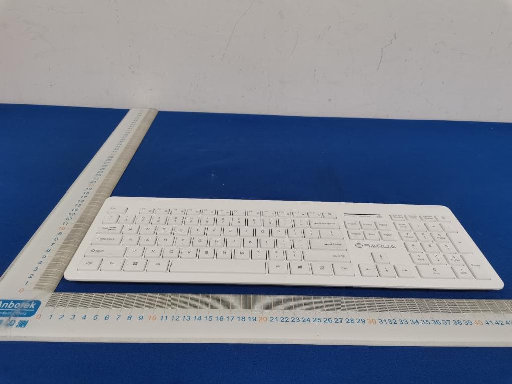 Mute 2.4G wireless keyboard - FCC ID 2APZY-K56 - Dongguan Weiji Electronic Technology Co., Ltd. (4)