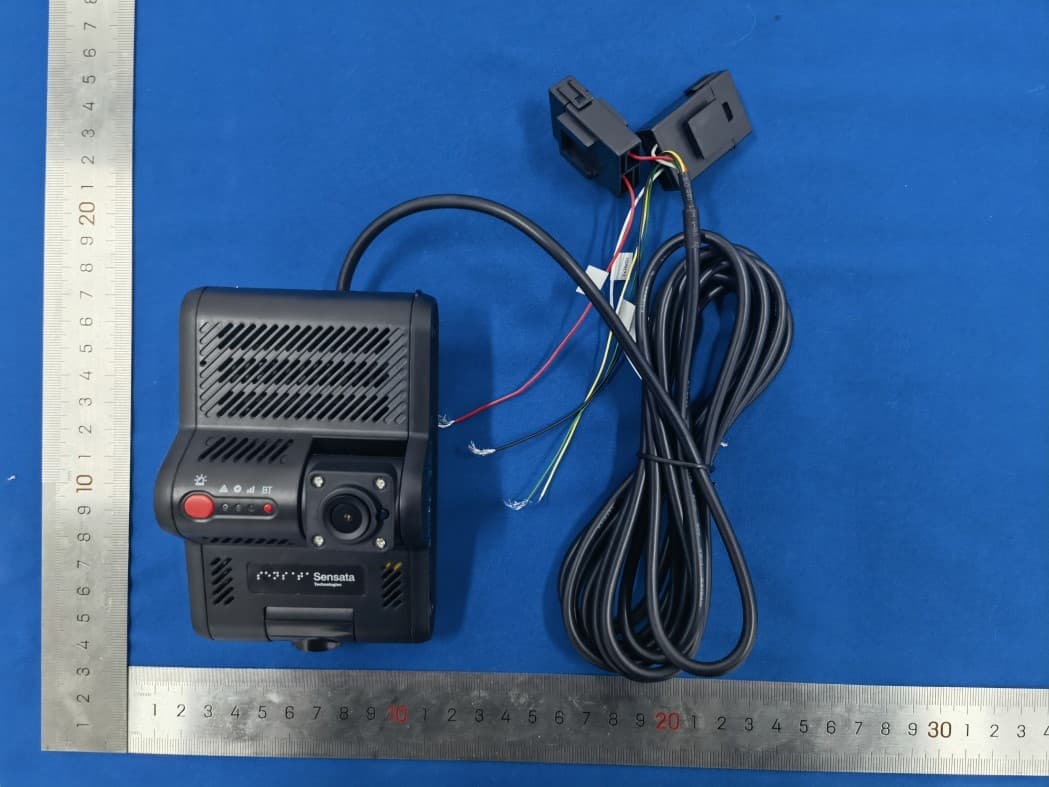 Dash Camera - FCC ID 2AQ2S-CR402X - SmartWitness USA, LLC (2)