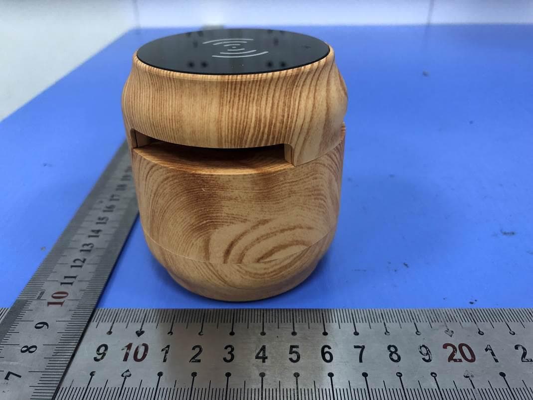 Bluetooth speaker with wireless charger - FCC ID 2AQ2W-B86 - Shenzhen Doageas Technology Co., Ltd. (3)