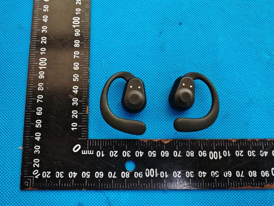 OWS Bluetooth Earbuds - FCC ID 2AQ2W-E1 - Shenzhen Doageas Technology Co., Ltd.