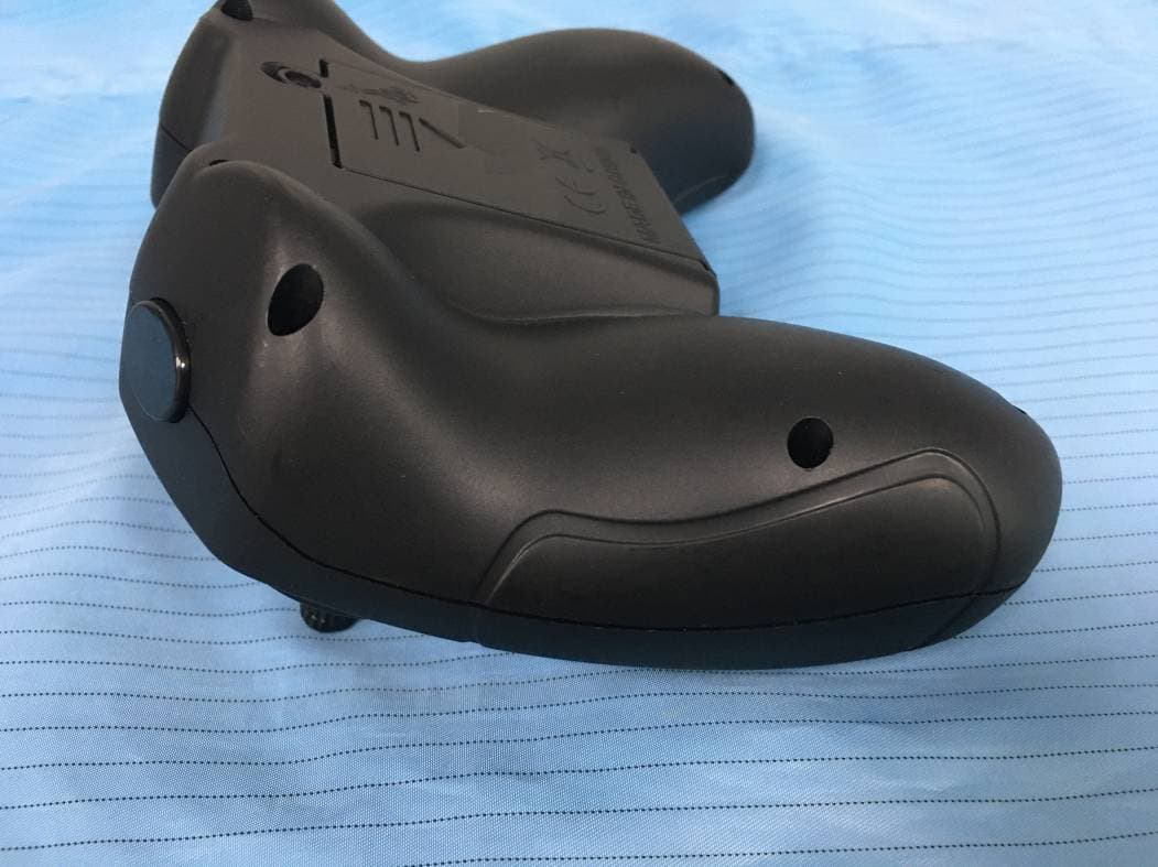 REMOTE - FCC ID 2AQ3A-A15HR2420 - Shenzhen VanTop Technology & Innovation Co., Ltd. (2)
