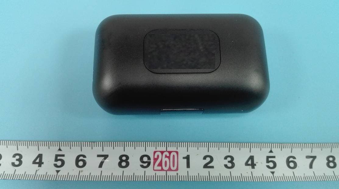 Wireless Earbuds - FCC ID 2AQ3A-BTMI06 - Shenzhen VanTop Technology & Innovation Co., Ltd. (3)