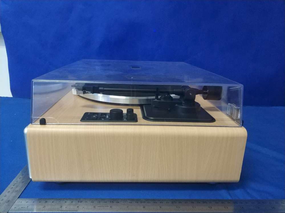 Turntable Player - FCC ID 2AQ4R-HP-H011 - Haiping Industry Co., Ltd. (4)