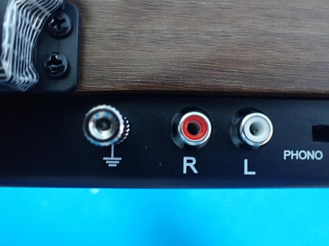 Turntable Hi-Fi System - FCC ID 2AQ4RHP-H007 - Haiping Industry Co., Ltd. (5)